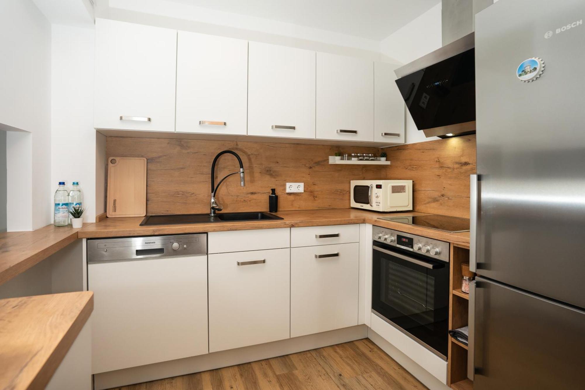 Reitz - Apartment I Zentrale Lage I Stellplatz I 55Qm I 2 Zimmer I Kueche I Bad I Terrasse Bad Hersfeld Exteriér fotografie